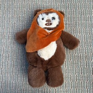 Scentsy Star Wars Wicket the Ewok Buddy Plush Brown Orange Hood Collectible